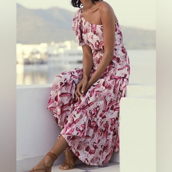 Anthropologie Dresses & Skirts - Anthropologie Steele Mahana Ruffled One Shoulder Dress